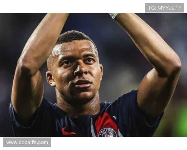 六台记者:姆巴佩正在接受理疗,当地时间12:30接受最终检查 六台记者:姆巴佩正在接受理疗,当地时间12:30接受最终检查